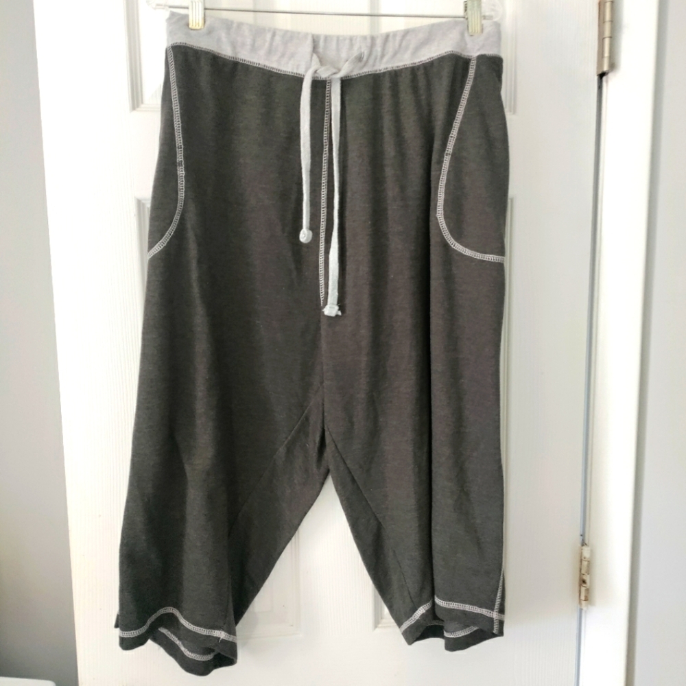 Beverly Rock Gray Top Stitched Women's Capris Size:  4X